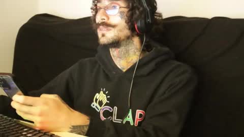 Snapshot of hatsumotokyoto chatting on 28, 1, 2025 More content 2 online show from 28, 1, 2025