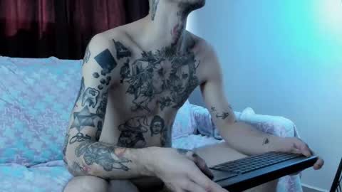 Snapshot of hatsumotokyoto chatting on 12, 11, 2025 More content 2 online show from 12, 11, 2025