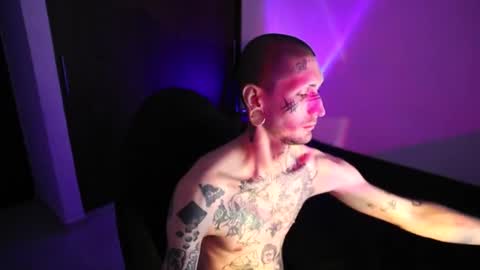 More content   2   online show from 18, 12, 2025