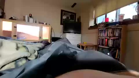 hawkfan1888 online show from 18, 10, 2025