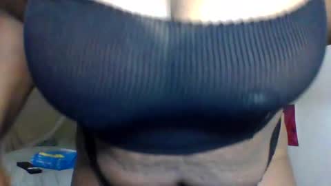 hawtchoc37 online show from 19, 11, 2025