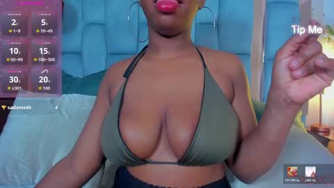 Snapshot of hazel_lanee chatting on 22, 5, 2026 hazel_lanee online show from 22, 5, 2026