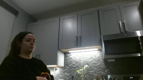 Hazel online show from 6, 2, 2025