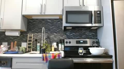 Hazel online show from 7, 3, 2025