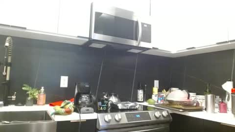 Hazel online show from 10, 2, 2026