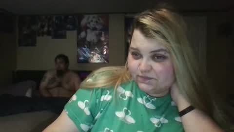 Hazeleyez97 online show from 14, 9, 2025