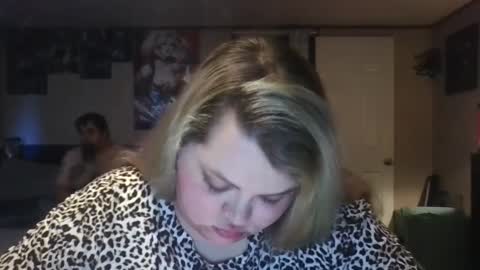 Hazeleyez97 online show from 17, 9, 2025