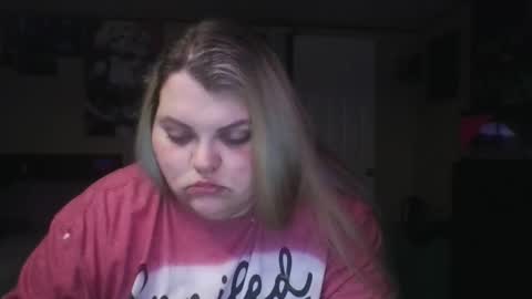 Hazeleyez97 online show from 18, 9, 2025