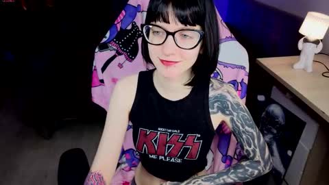 hazeltompson online show from 14, 3, 2026