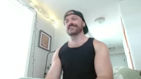 Snapshot of hbdude27 chatting on 8, 2, 2025 RinnDude35 online show from 8, 2, 2025