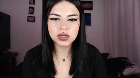 HEATHER DEMONZX   Please help me to reach 100 thumbs up online show from 12, 9, 2025