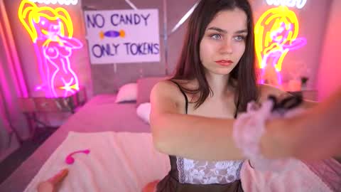 heavenelle online show from 2, 11, 2025