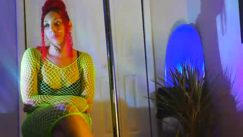 Heavenllyy online show from 10, 2, 2025