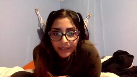 Snapshot of heavensbunny chatting on 4, 12, 2024 heaven the muslim slut online show from 4, 12, 2024