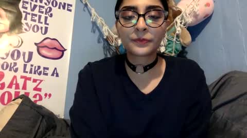 Snapshot of heavensbunny chatting on 6, 12, 2024 heaven the muslim slut online show from 6, 12, 2024