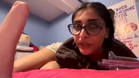 Snapshot of heavensbunny chatting on 25, 12, 2024 heaven the muslim slut online show from 25, 12, 2024