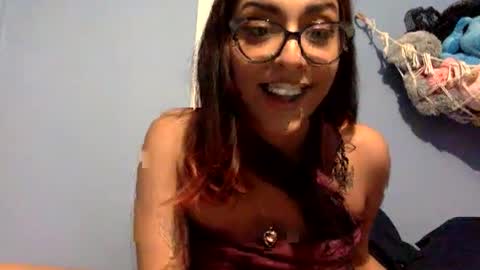 Snapshot of heavensbunny chatting on 20, 2, 2025 heaven the muslim slut online show from 20, 2, 2025