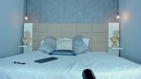 Snapshot of hecate1_ chatting on 15, 7, 2026 Keira Hecate online show from 15, 7, 2026