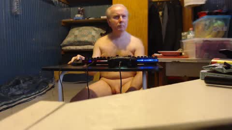 hedonista67 online show from 4, 2, 2025