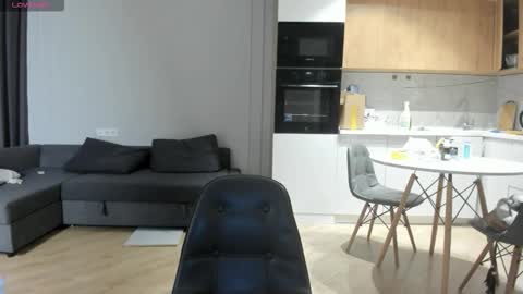 heexhia online show from 18, 12, 2025