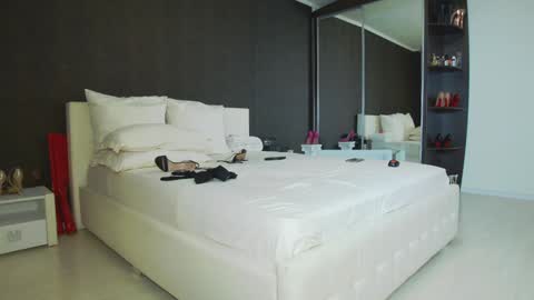 Helen online show from 7, 2, 2025