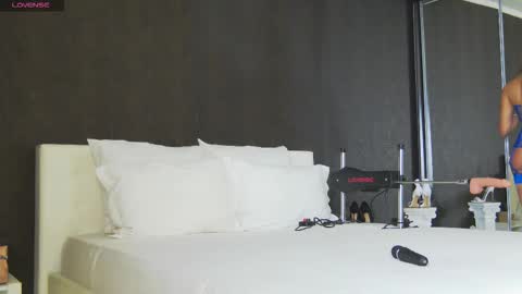 Helen online show from 8, 11, 2025