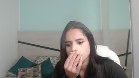 Heidy  online show from 7, 1, 2025