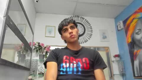 heiker_ online show from 2, 3, 2025