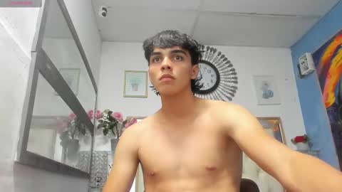 heiker_ online show from 8, 3, 2025