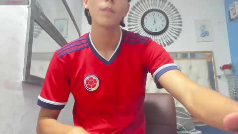 heiker_ online show from 8, 3, 2025