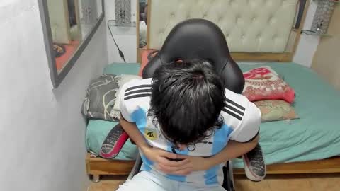 heiker_ online show from 6, 10, 2025