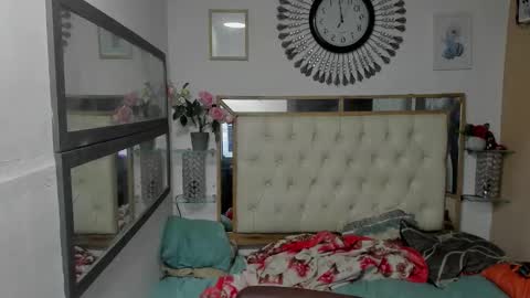 heiker_ online show from 19, 10, 2025