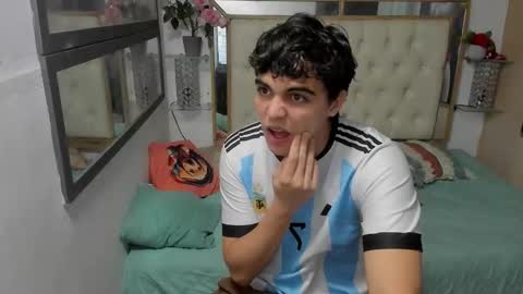 heiker_ online show from 22, 10, 2025