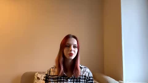 Snapshot of heikesantrmire chatting on 24, 10, 2025 Alice online show from 24, 10, 2025