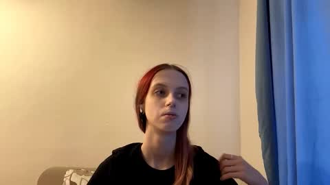 Snapshot of heikesantrmire chatting on 28, 10, 2025 Alice online show from 28, 10, 2025