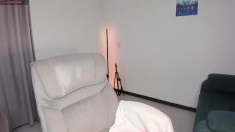 helen_miller online show from 25, 1, 2025