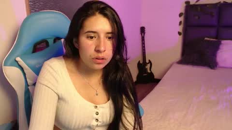 Snapshot of helen_rossy chatting on 24, 11, 2025 Helen online show from 24, 11, 2025