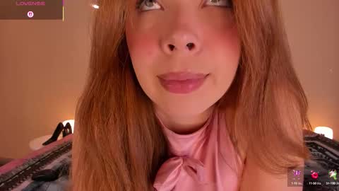 Snapshot of helena_cole chatting on 11, 9, 2025 helena online show from 11, 9, 2025