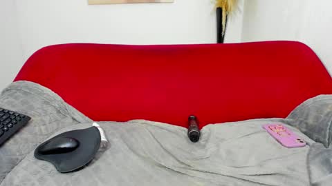 HELENA COPPER online show from 5, 2, 2025