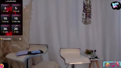 Helena Fits online show from 6, 11, 2025