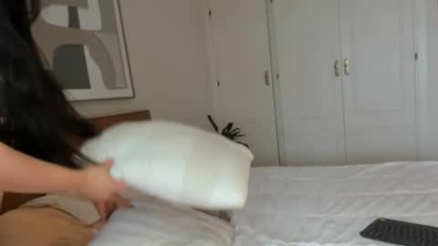 helena_hills online show from 27, 10, 2025