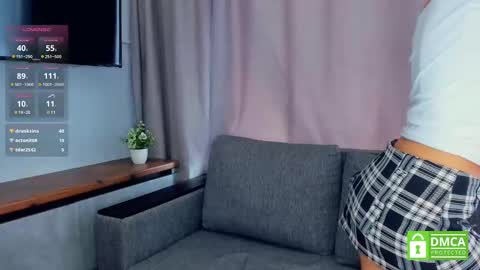 Sarah  here Help to make 100 thumbs up  online show from 8, 3, 2025