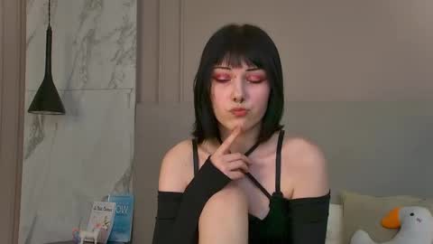 Snapshot of helencouls chatting on 23, 10, 2025 Helen online show from 23, 10, 2025