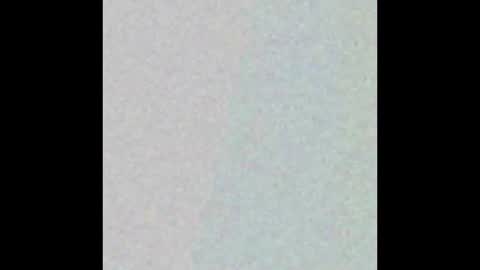 Snapshot of helenebird chatting on 5, 1, 2025 online show from 5, 1, 2025