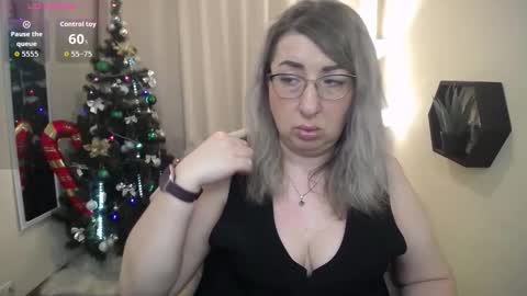 helenenigma online show from 17, 12, 2025