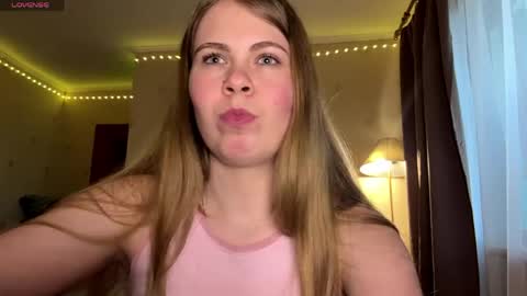 Chloe online show from 11, 5, 2026