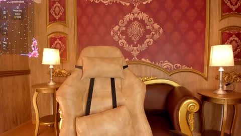 Helen or Hells online show from 13, 10, 2025