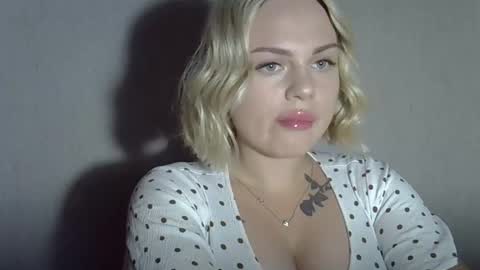 Snapshot of helga_now chatting on 22, 9, 2025 helga_now online show from 22, 9, 2025