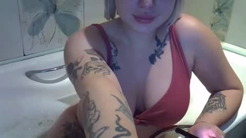 helga_now online show from 1, 11, 2025