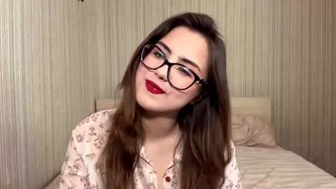 Snapshot of helgadaoud chatting on 12, 6, 2026 Ada online show from 12, 6, 2026